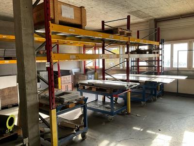 Overview picture of pallet rack